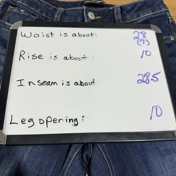 Ashley Mason Women Size 7/28 Flare Jeans  Blue Floral Embroidery Hippie Boho Y2K - Picture 8 of 9